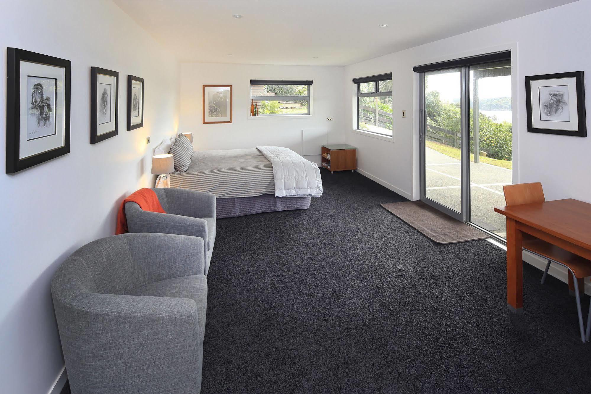 Wild Thyme 3*