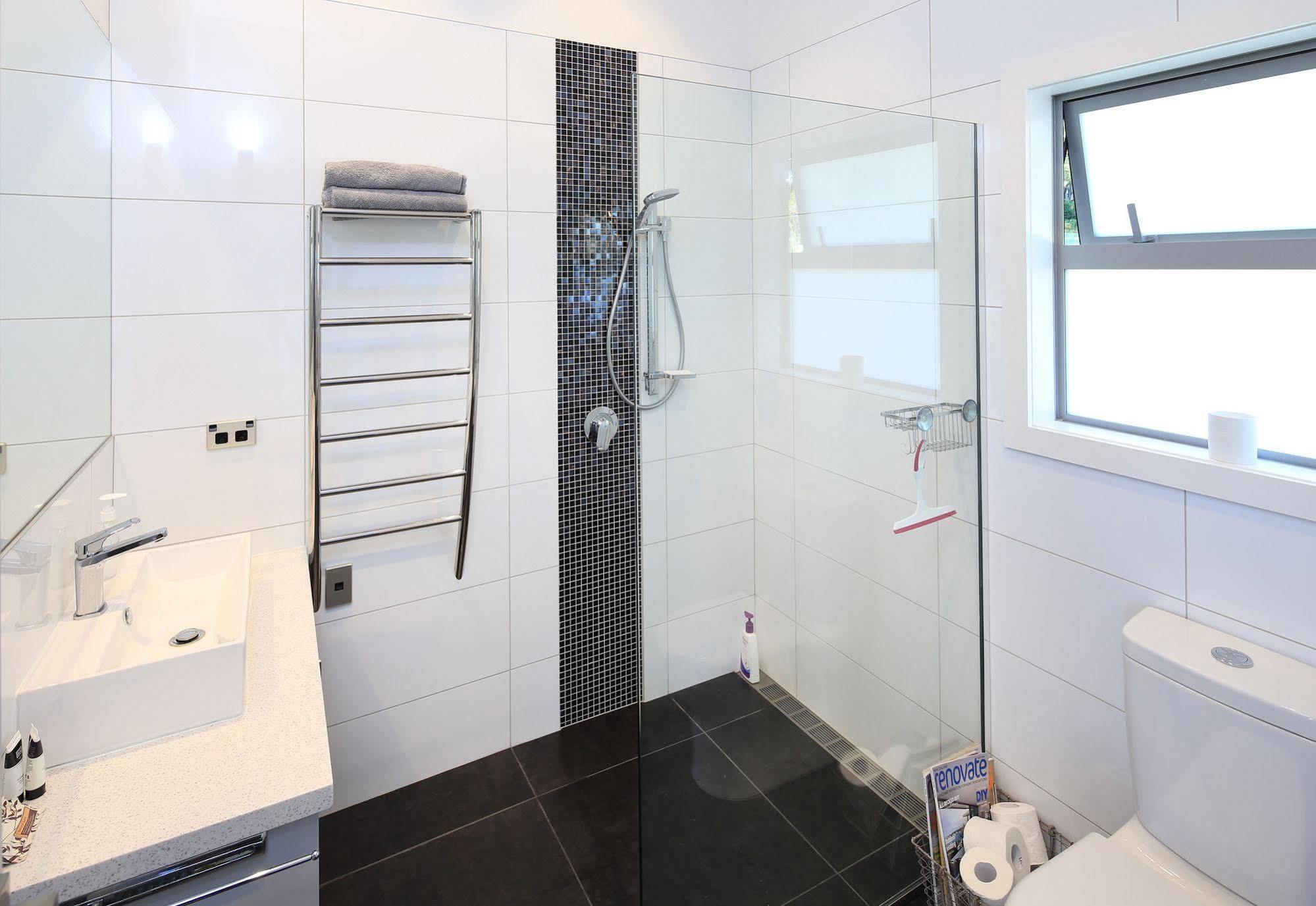 Wild Thyme Guest house Oneroa